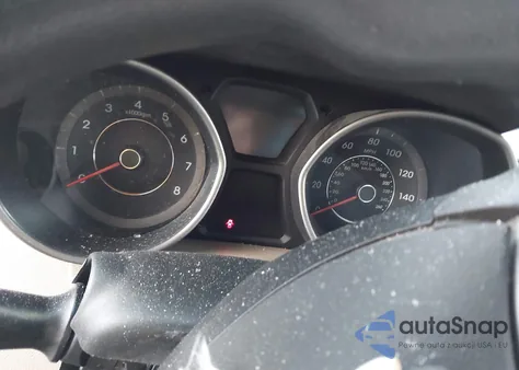 2016 Hyundai Elantra Se z USA, uszkodzony, nr VIN 5NPDH4AE3GH655097